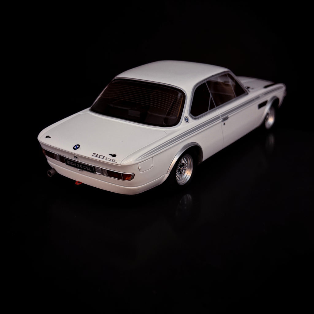 BMW 3.0 CSL Coupé 1972 – Weiß Maßstab 1:18 von OTTOmobile