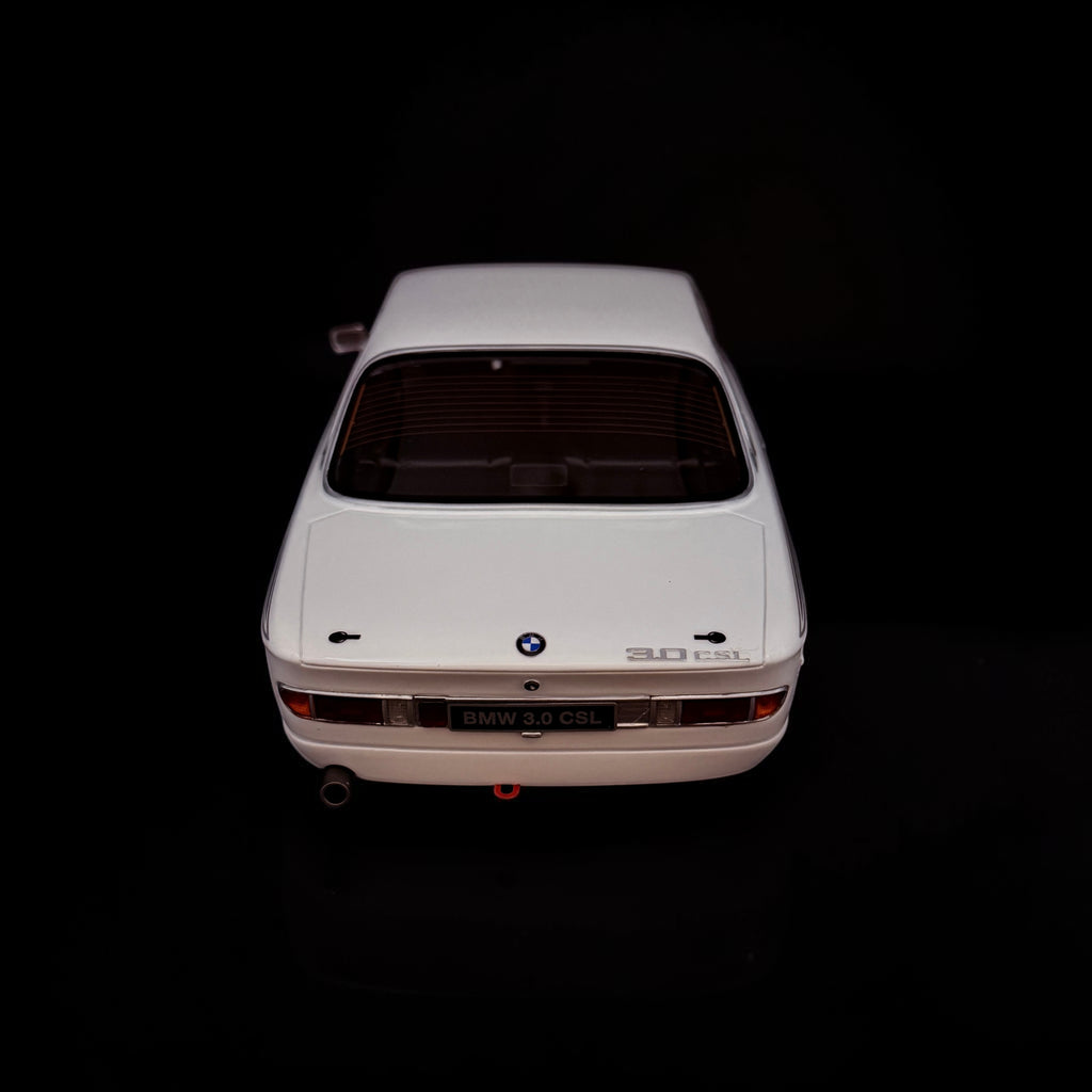 BMW 3.0 CSL Coupé 1972 – Weiß Maßstab 1:18 von OTTOmobile