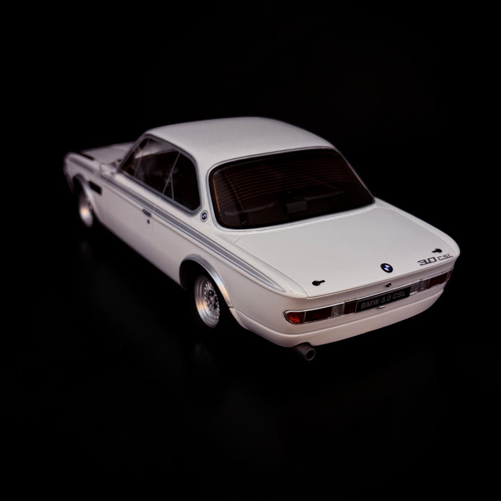 BMW 3.0 CSL Coupé 1972 – Weiß Maßstab 1:18 von OTTOmobile