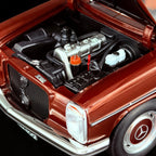 1/18 NOREV Mercedes Benz 200 Limousine (W115) 1968 Dunkelrot NV183778 Modellbau