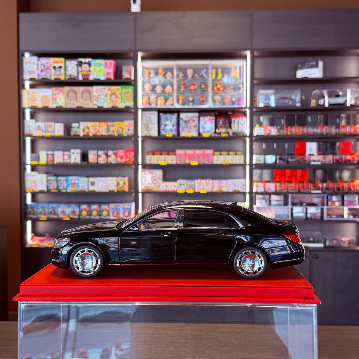 Mercedes-Maybach S-třída S600 (černá) 1:18 od AUTOart
