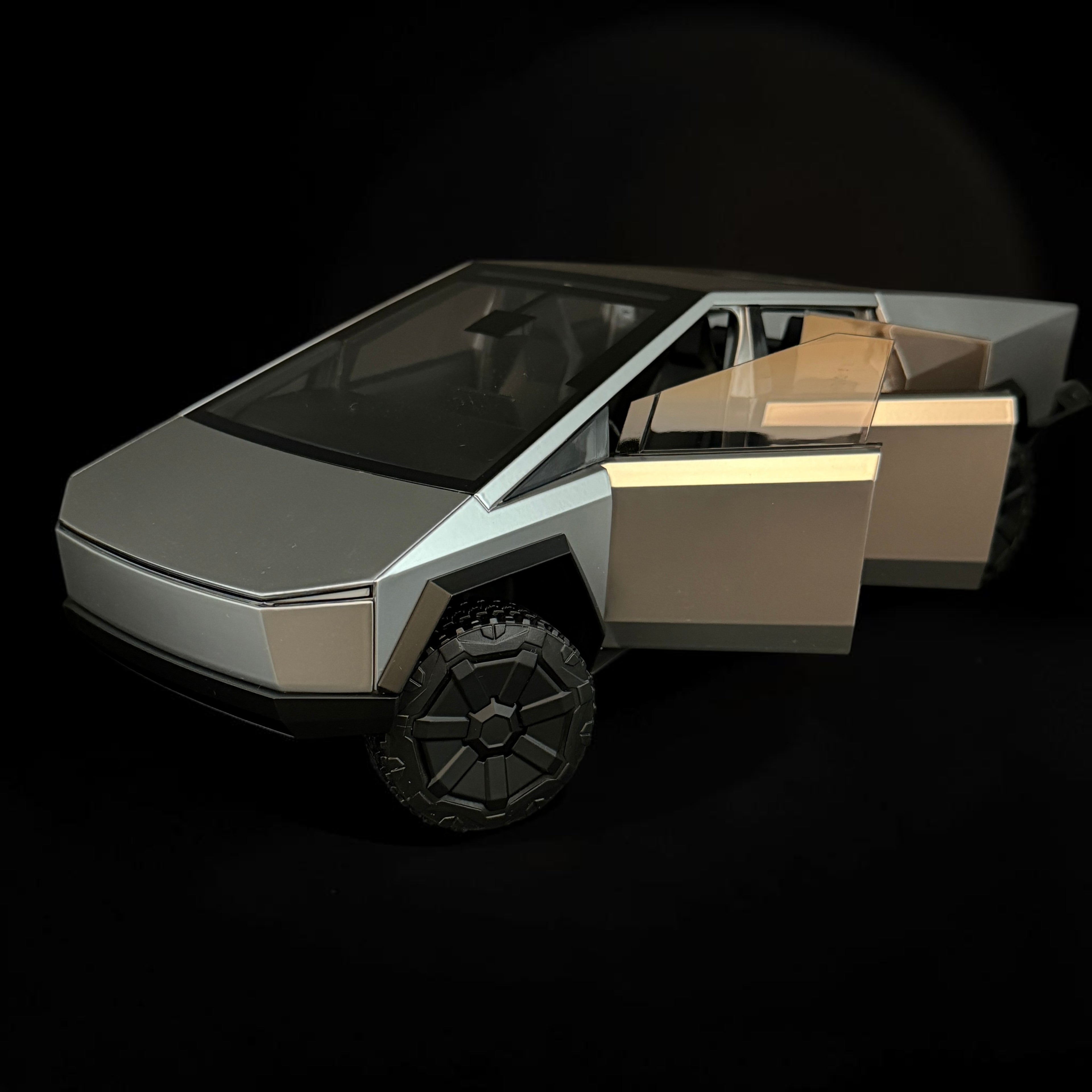 Tesla Cybertruck Offizielles Diecast-Modell 1:18