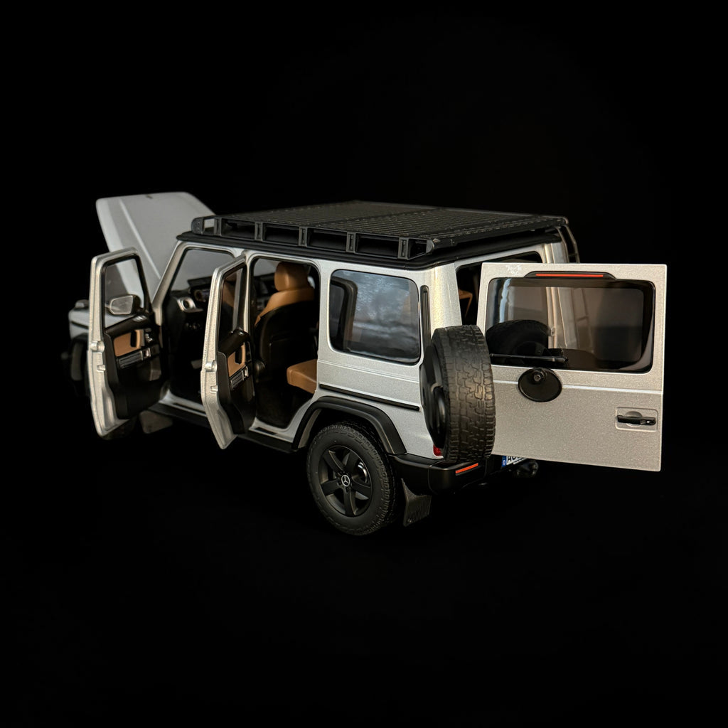 1/18 Norev Mercedes G-Klasse G500 Professional Line W465 Iridiumsilber 2024