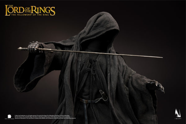 The Lord of the Rings Nazgûl (Ringwraith) Deluxe 1:6 zbirateljska figurica znamke INART