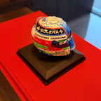 Helma Kimiho Antonelliho Mercedes-AMG Petronas F1 z roku 2025 v měřítku 1:5 od Spark