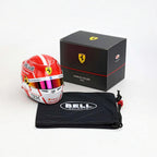 Mini casco de la temporada 2025 de Charles Leclerc #16 de Bell a escala 1:2 de BELL