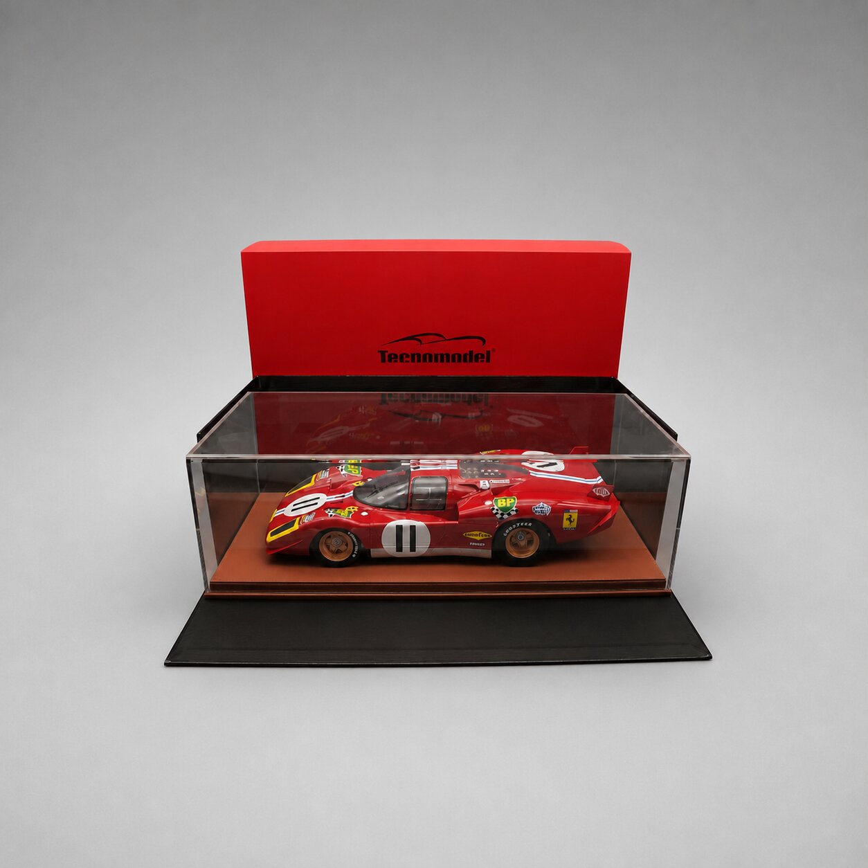 Ferrari 512 S Long Tail SEFAC #5 – 24 Hours of Le Mans 1970 (Merzario / Regazzoni) Limited Edition 1:12 Scale – Tecnomodel – view 3