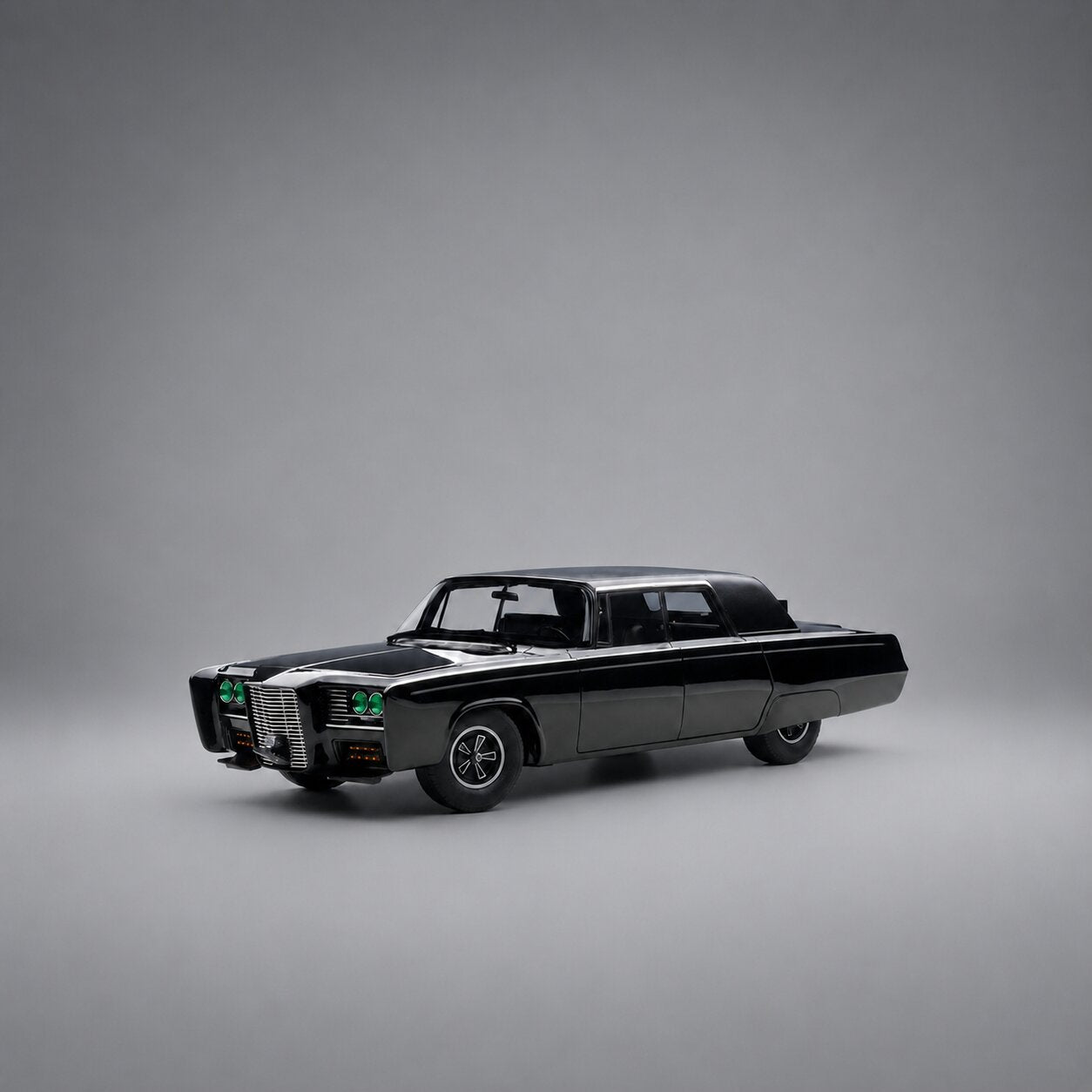 Black Beauty – The Green Hornet TV Series 1:18 Scale by AUTOart – AUTOart