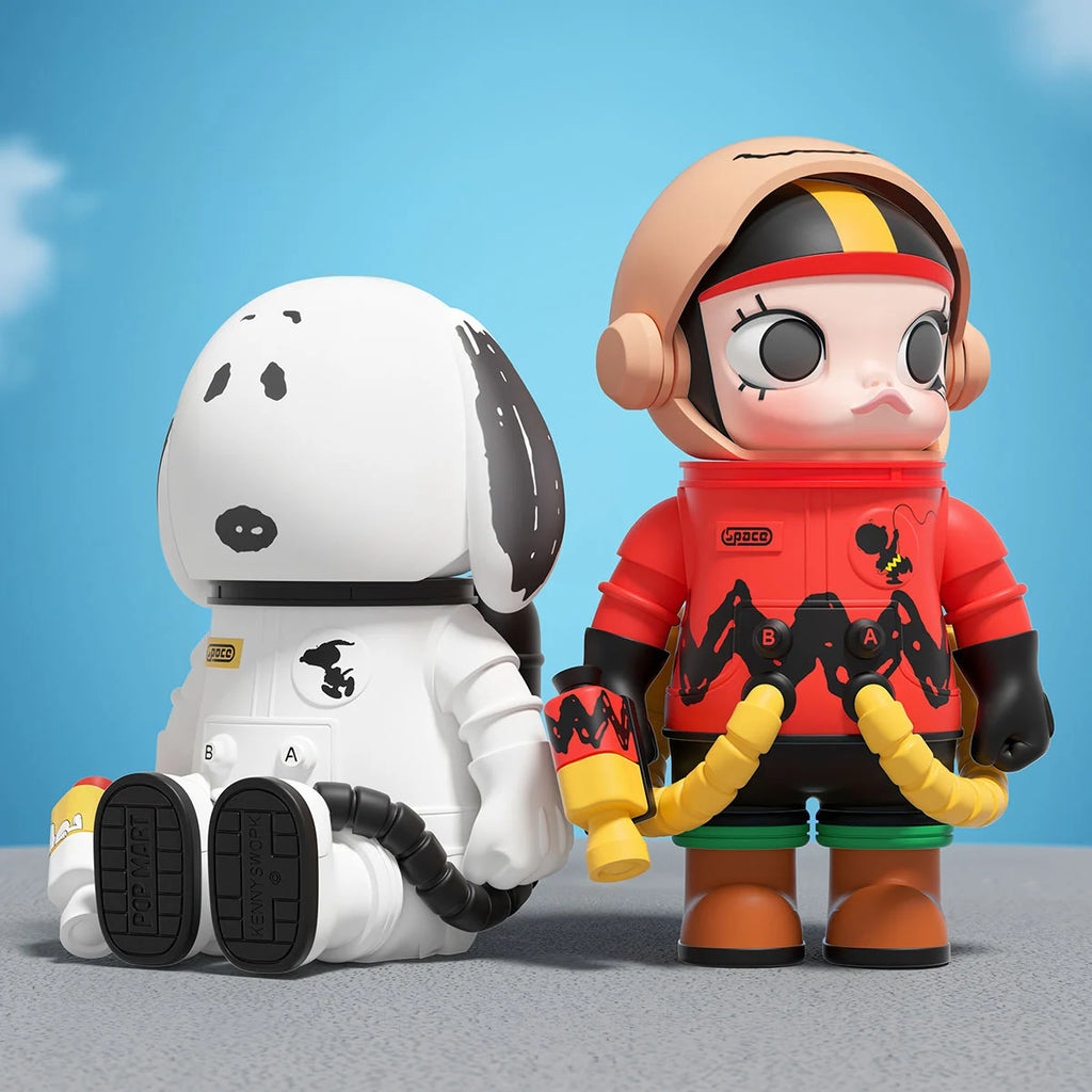 MEGA SPACE MOLLY 100% Charlie Brown & Snoopy Collectible Figures set by POP MART