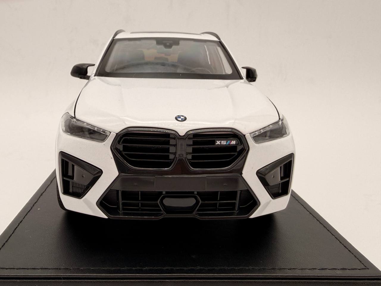 BMW X5 M Competition LCI  White 1:18 Scale Die-Cast Model Car