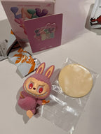 POP MART THE MONSTERS LABUBU - Lazy Yoga Series (Confident)
