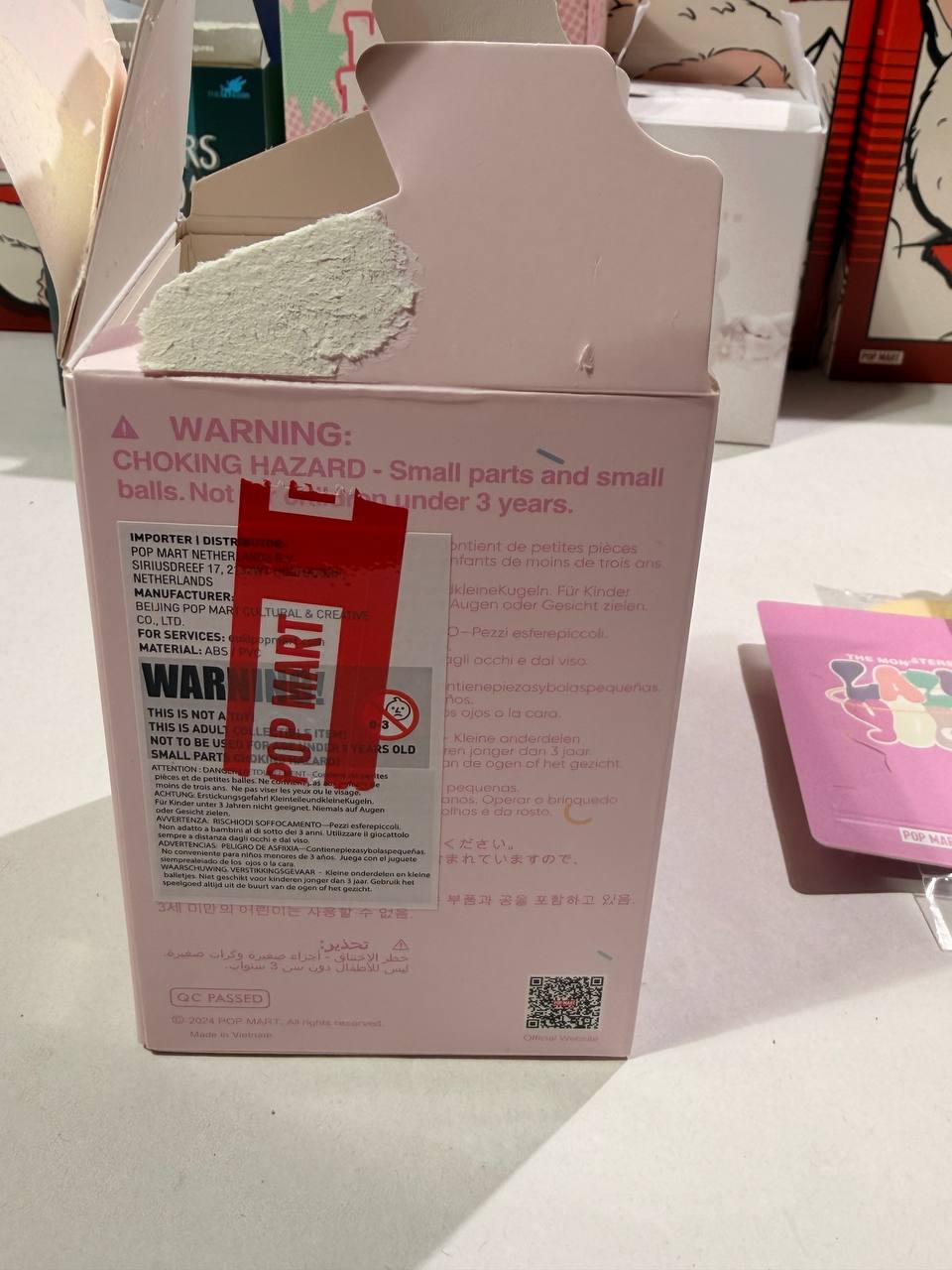 POP MART THE MONSTERS LABUBU - Lazy Yoga Series (Confident)