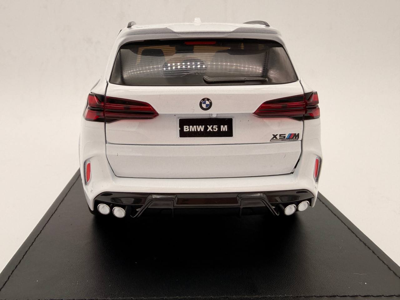 BMW X5 M Competition LCI White 1:18 Scale Die-Cast Model Car