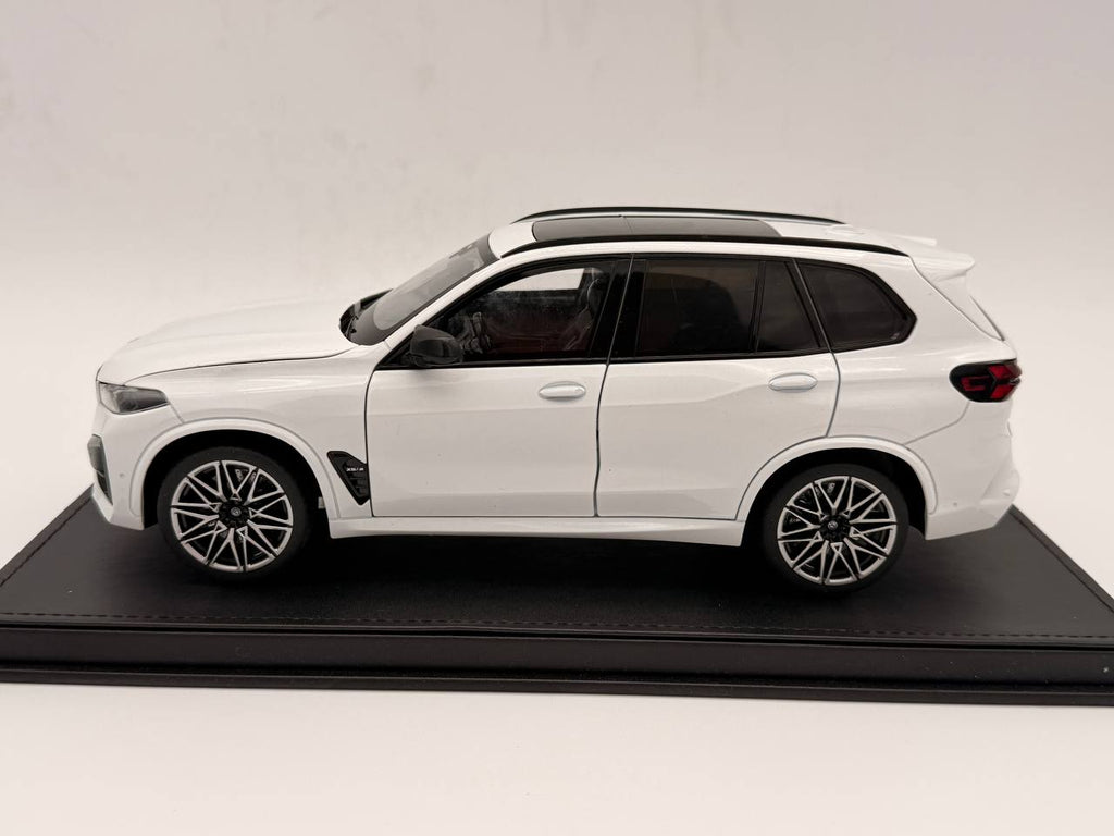 BMW X5 M Competition LCI  White 1:18 Scale Die-Cast Model Car