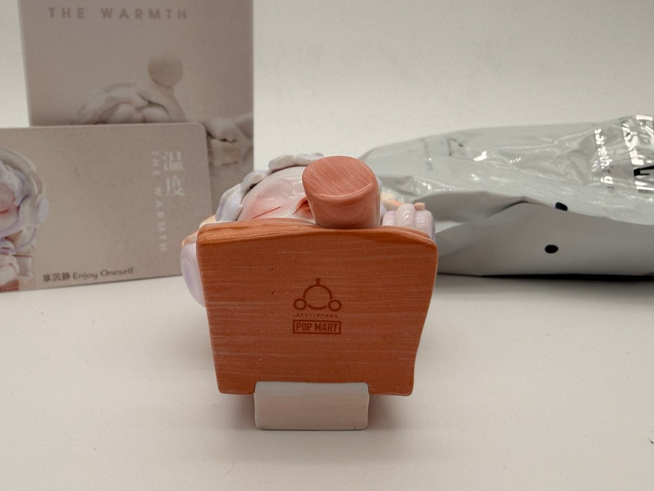 Pop Mart SKULLPANDA Warmth Series Enjoy Oneself Figure