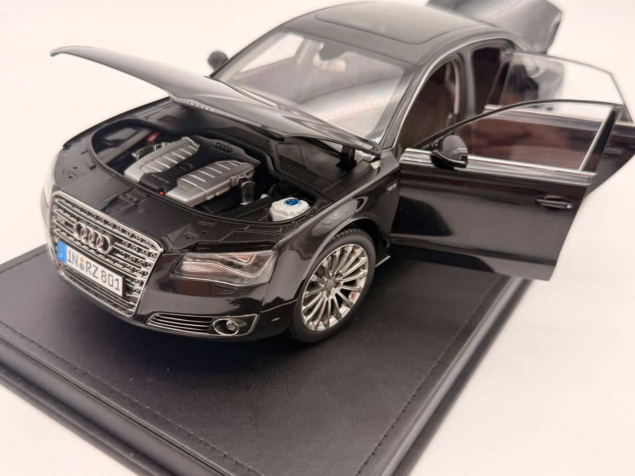 Audi A8 L W12 1:18 Diecast Model – Phantom Black | Official Licensed