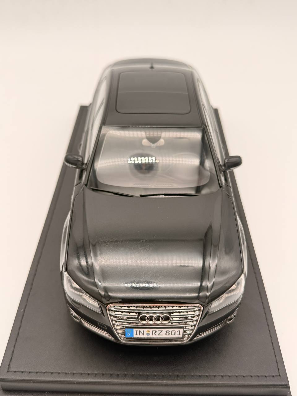 Audi A8 L W12 1:18 Diecast Model – Phantom Black | Official Licensed