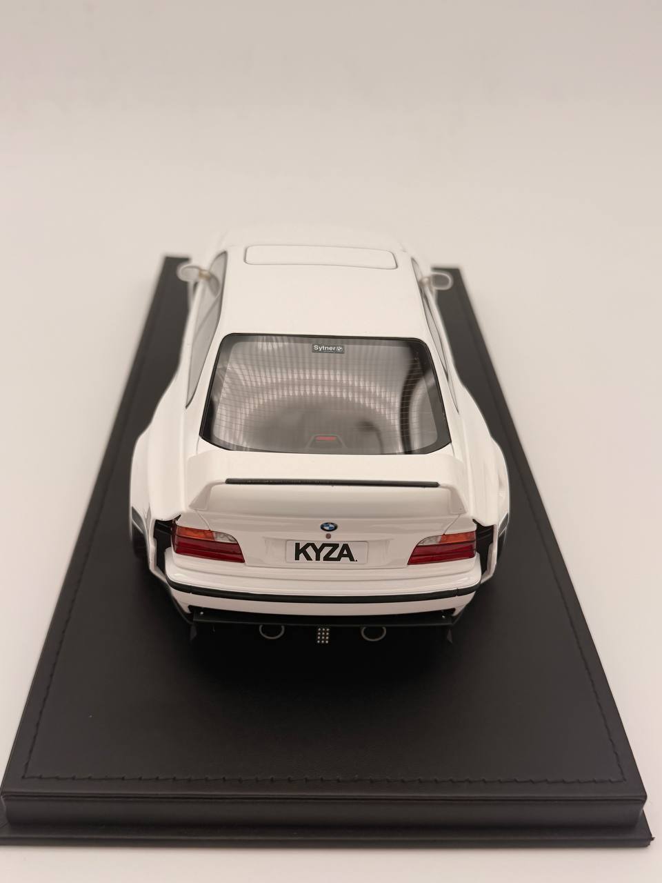 1:18 BMW M3 (E36) Khyzyl Saleem - Weiss  - Otto - OT1051 - Limited