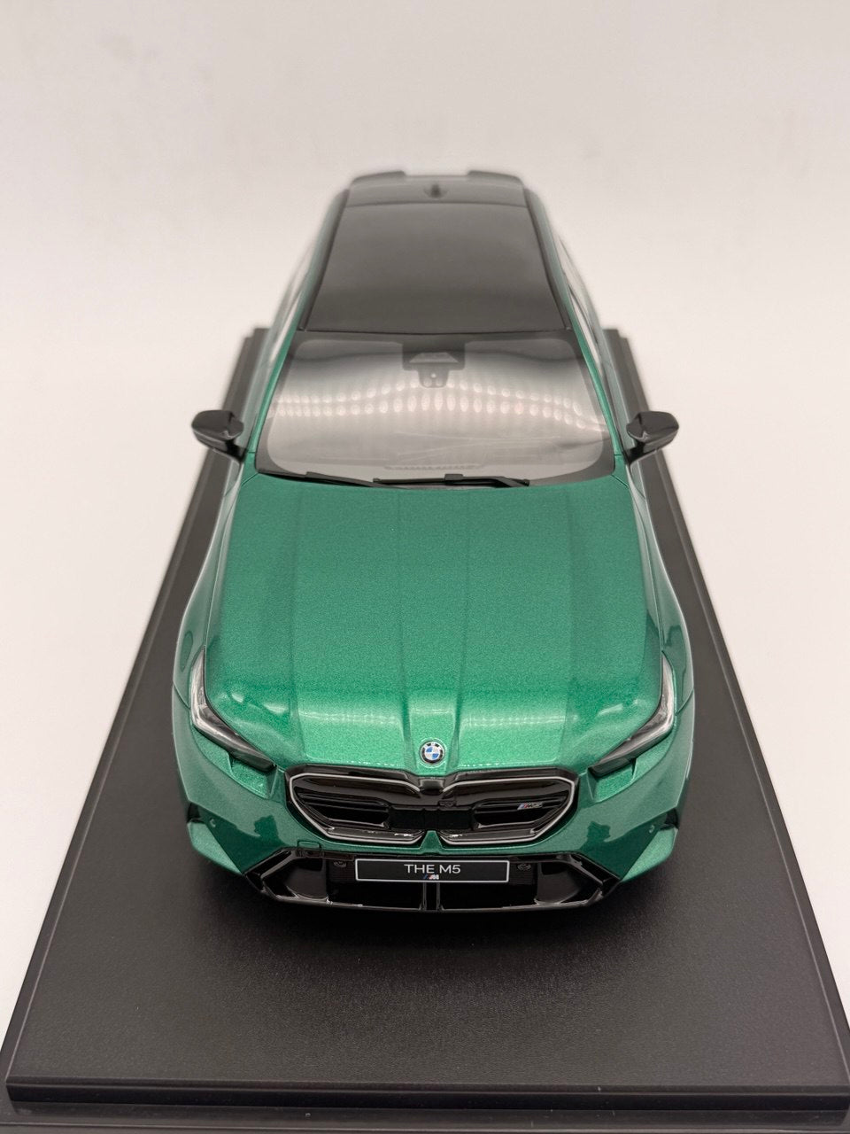 BMW M5 Touring G99  "Greenmetallic"  GT-Spirit GT509 Neu, OVP  1:18
