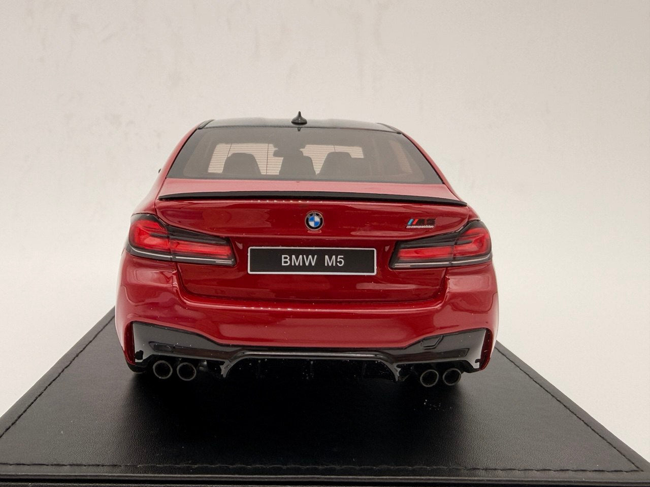 M5 COMPETITION (F90) RED GT355 1:18