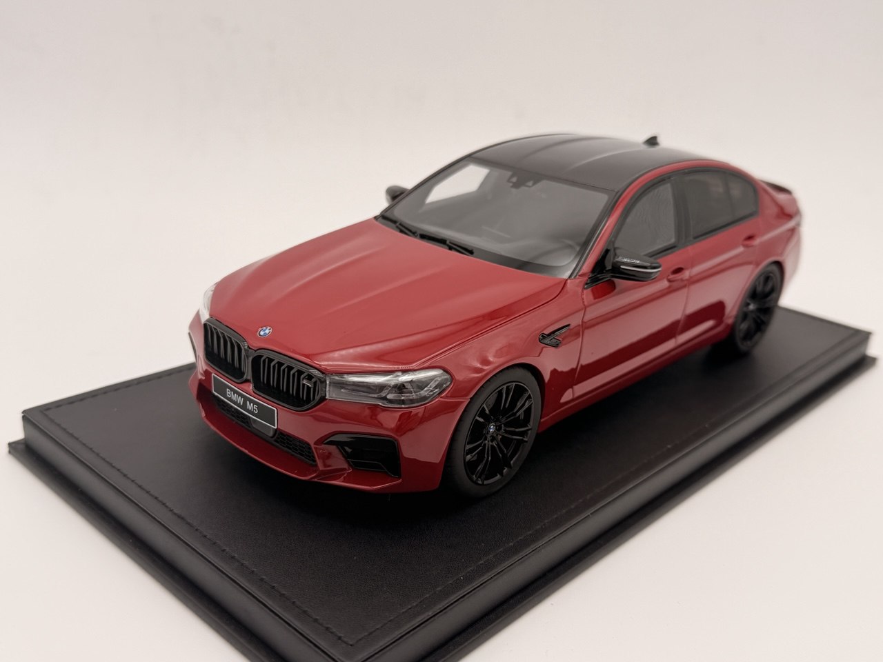 M5 COMPETITION (F90) RED GT355 1:18