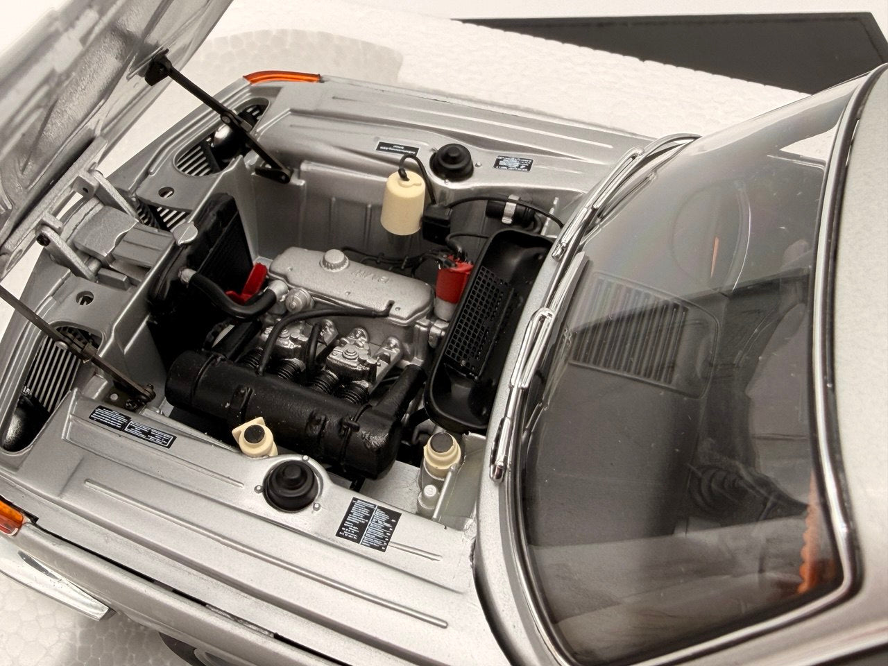 1:18 BMW 1800 TI/SA AUTOart™ MILLENNIUM