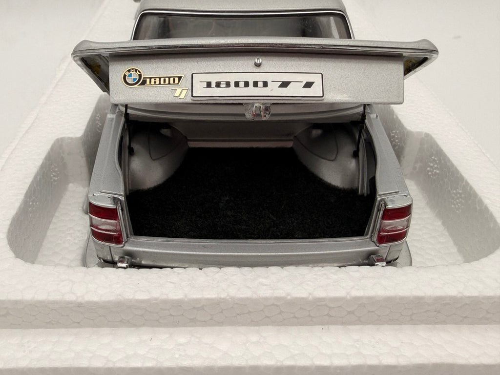 1:18 BMW 1800 TI/SA AUTOart™ MILLENNIUM