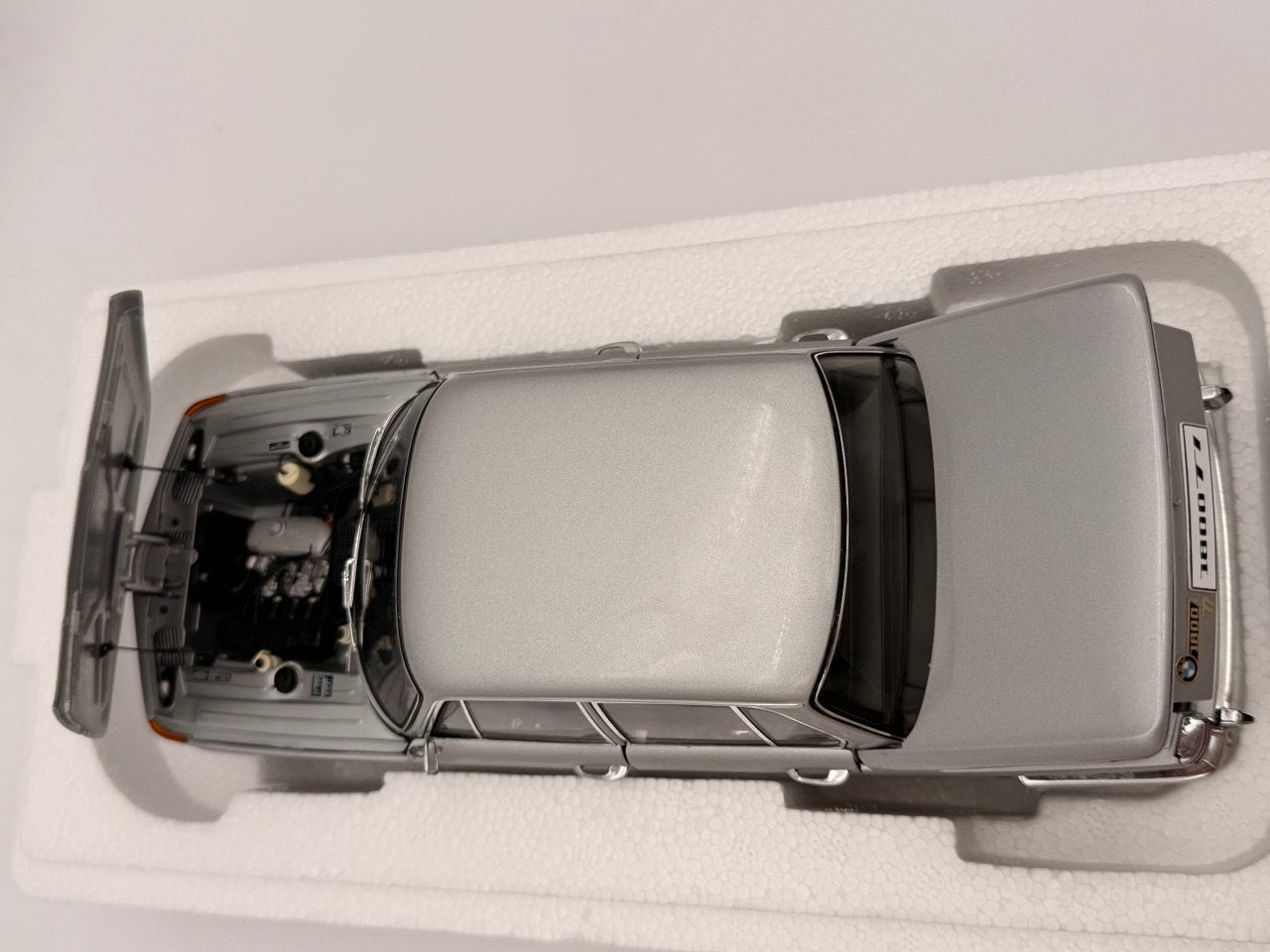 1:18 BMW 1800 TI/SA AUTOart™ MILLENNIUM