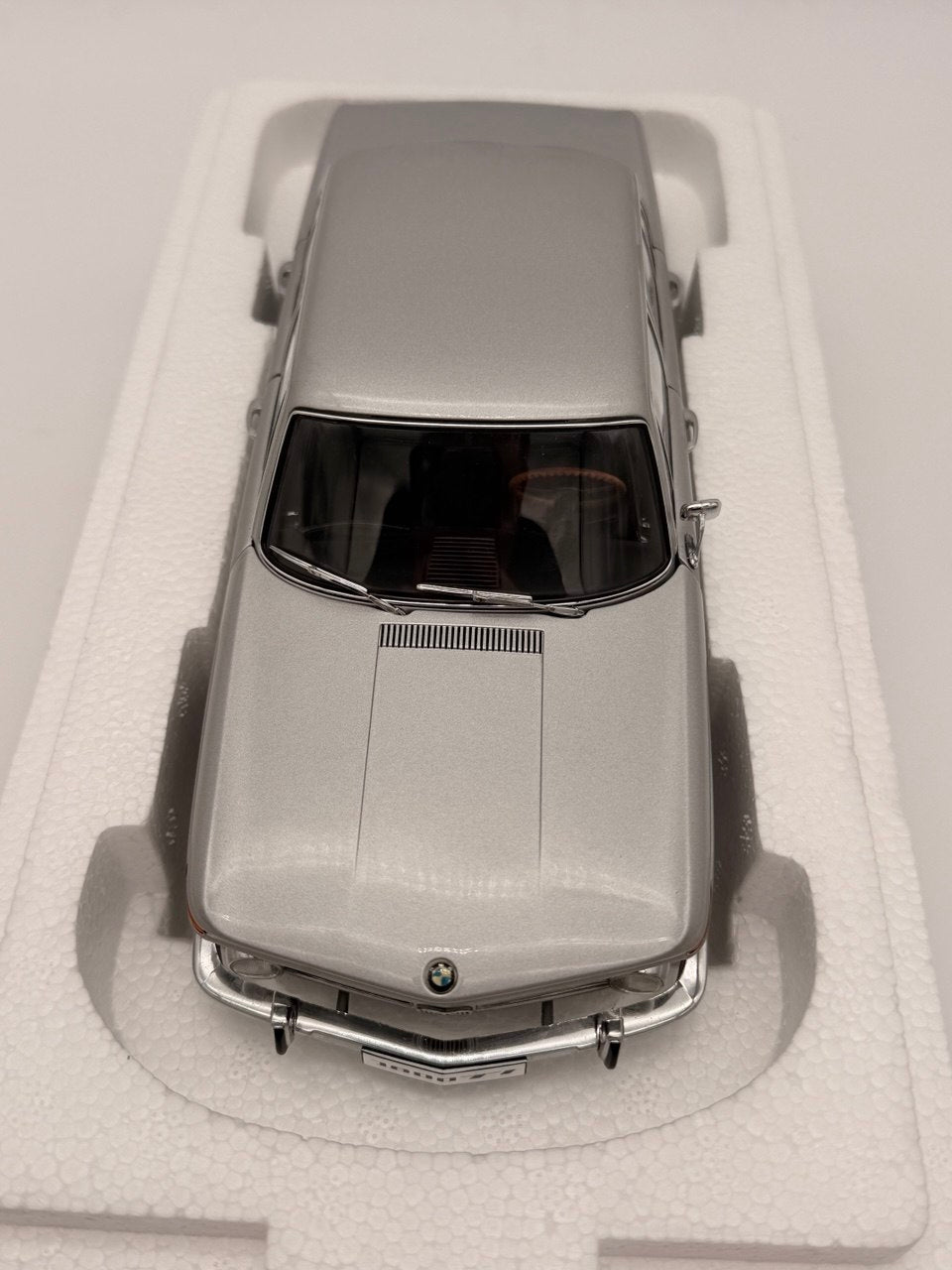 1:18 BMW 1800 TI/SA AUTOart™ MILLENNIUM