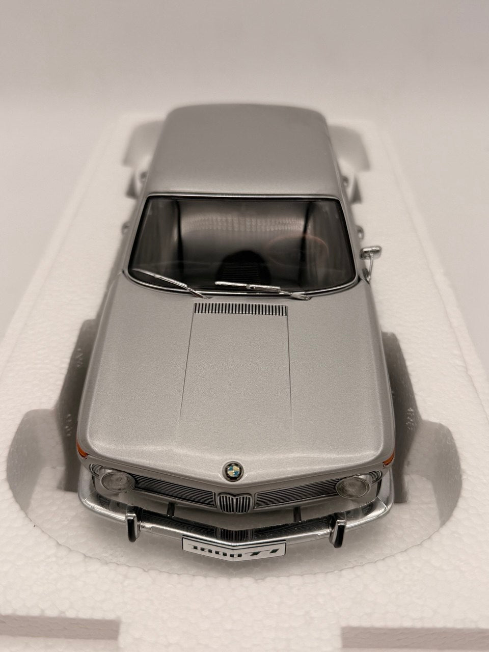 1:18 BMW 1800 TI/SA AUTOart™ MILLENNIUM