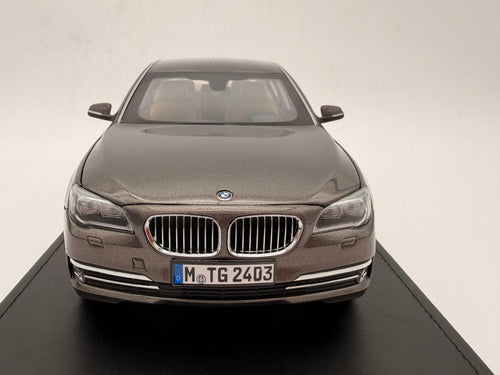 1/18 Kyosho BMW 750Li (F02) Metallic Brown RARE