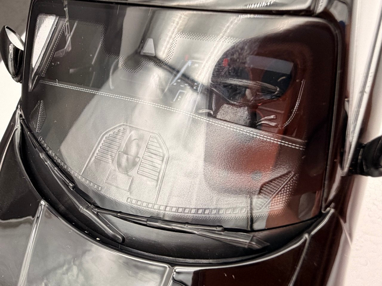 1:18 Minichamps Porsche 911 (992) Carrera 4S Coupe black WAP DEALER