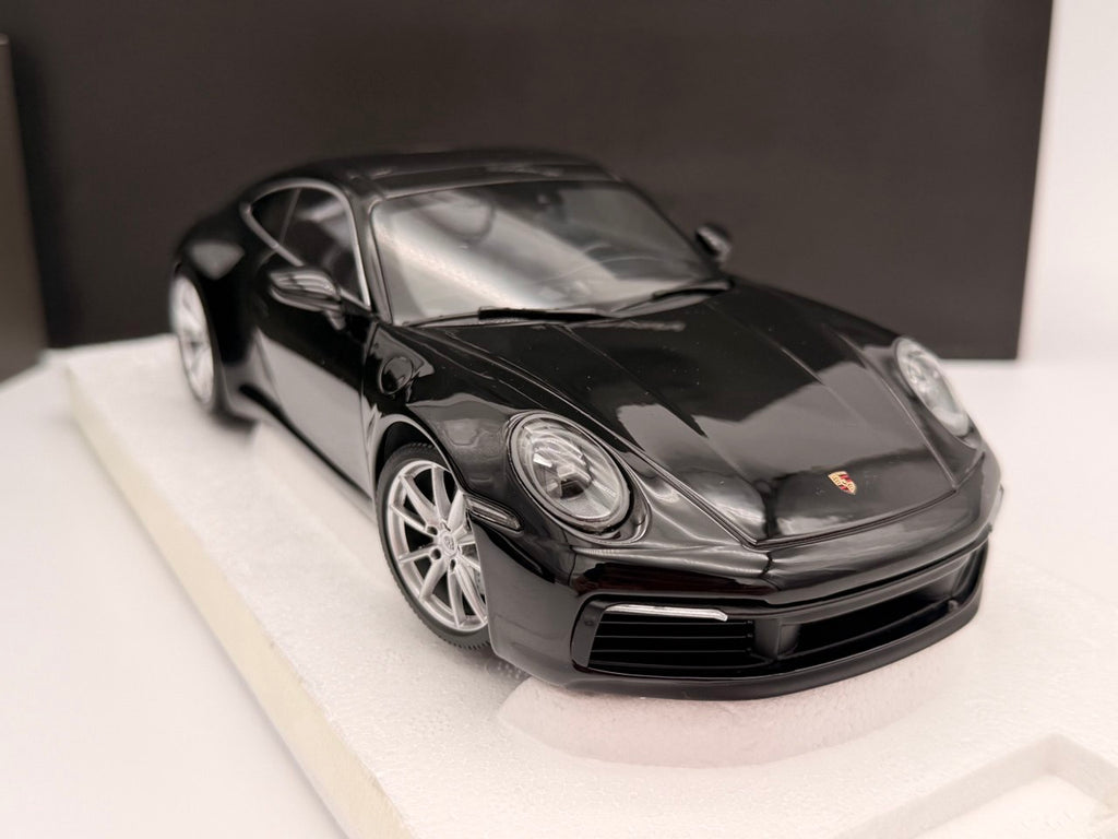 1:18 Minichamps Porsche 911 (992) Carrera 4S Coupe black WAP DEALER