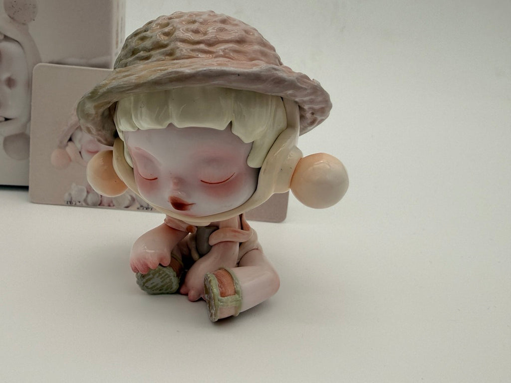 POP MART x SKULLPANDA The Warmth Recall The Past Mini Figure