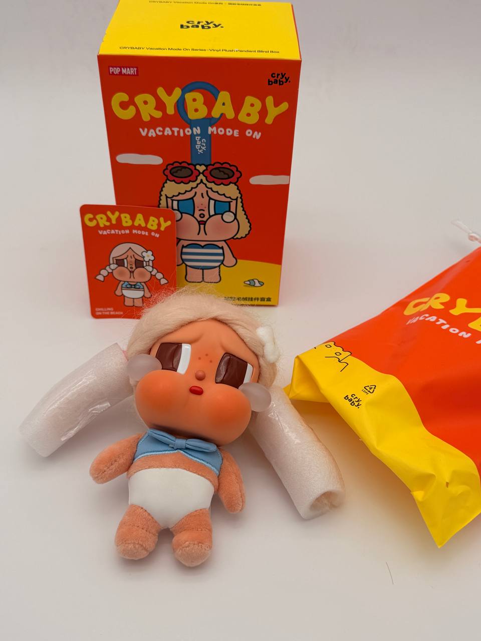 CHILLING ON THE BEACH -Crybaby Vacation Mode On Series Vinyl Plush Pendant