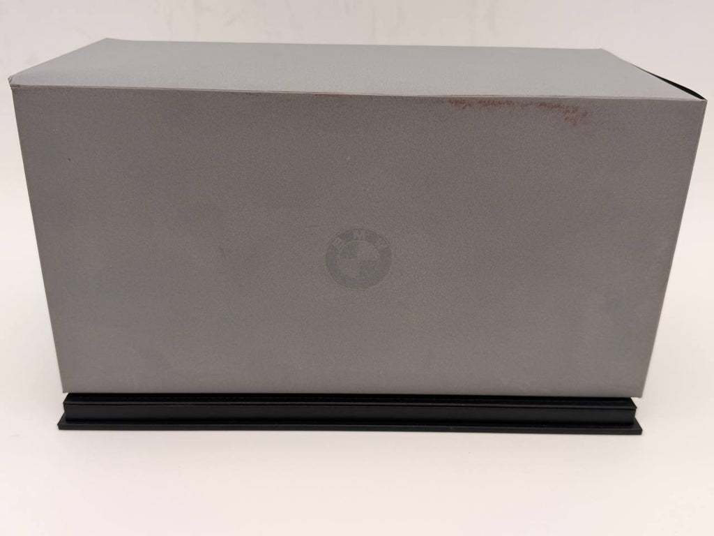 KYOSHO BMW E53 X5 4.4i SUV -SILVER METALLIC 1:18- GOOD IN DEALER BOX