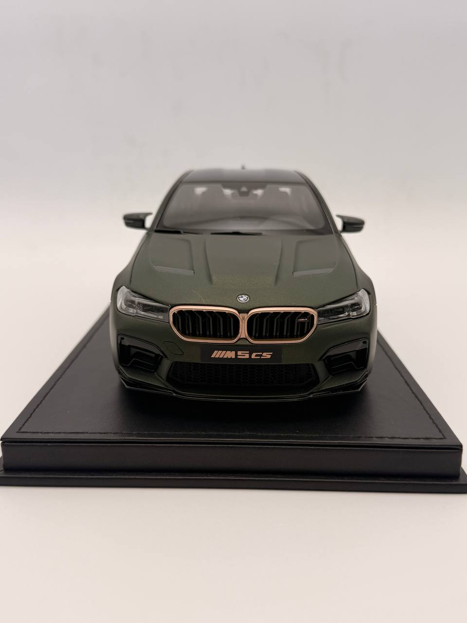 GT Spirit 1:18 GT372 BMW M5 CS F90 matt green metallic