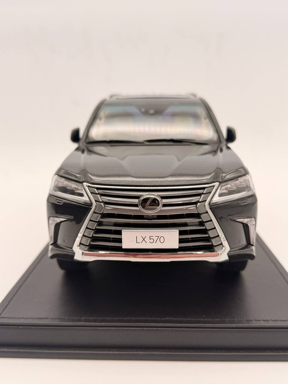 Kyosho 1/18 Lexus Lx570 Minicar Model Black