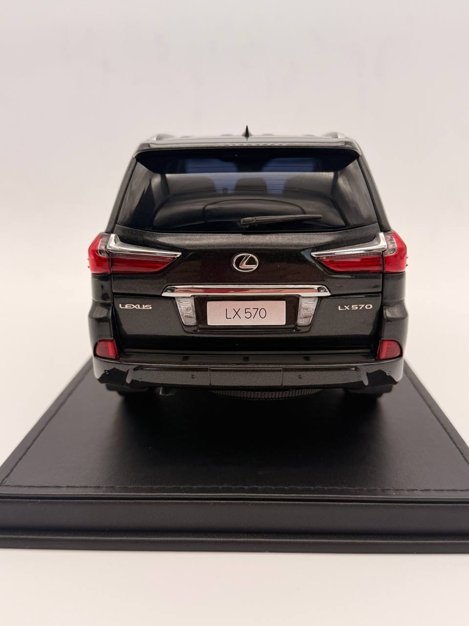 Kyosho 1/18 Lexus Lx570 Minicar Model Black