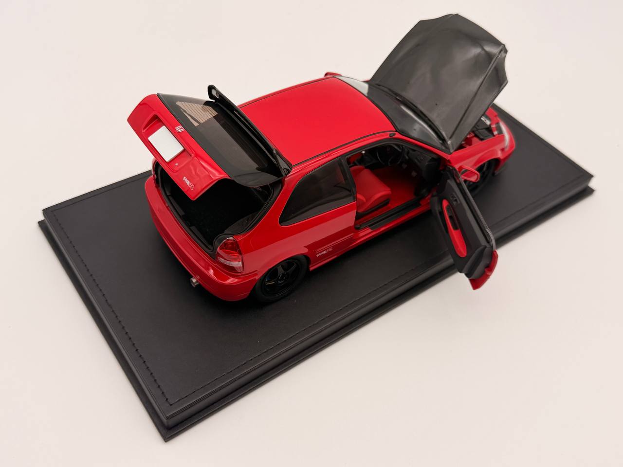 1/18 MotorHelix Honda Civic Type R ( EK9 ) RHD Red Carbon Hood Beijing Toy Fair