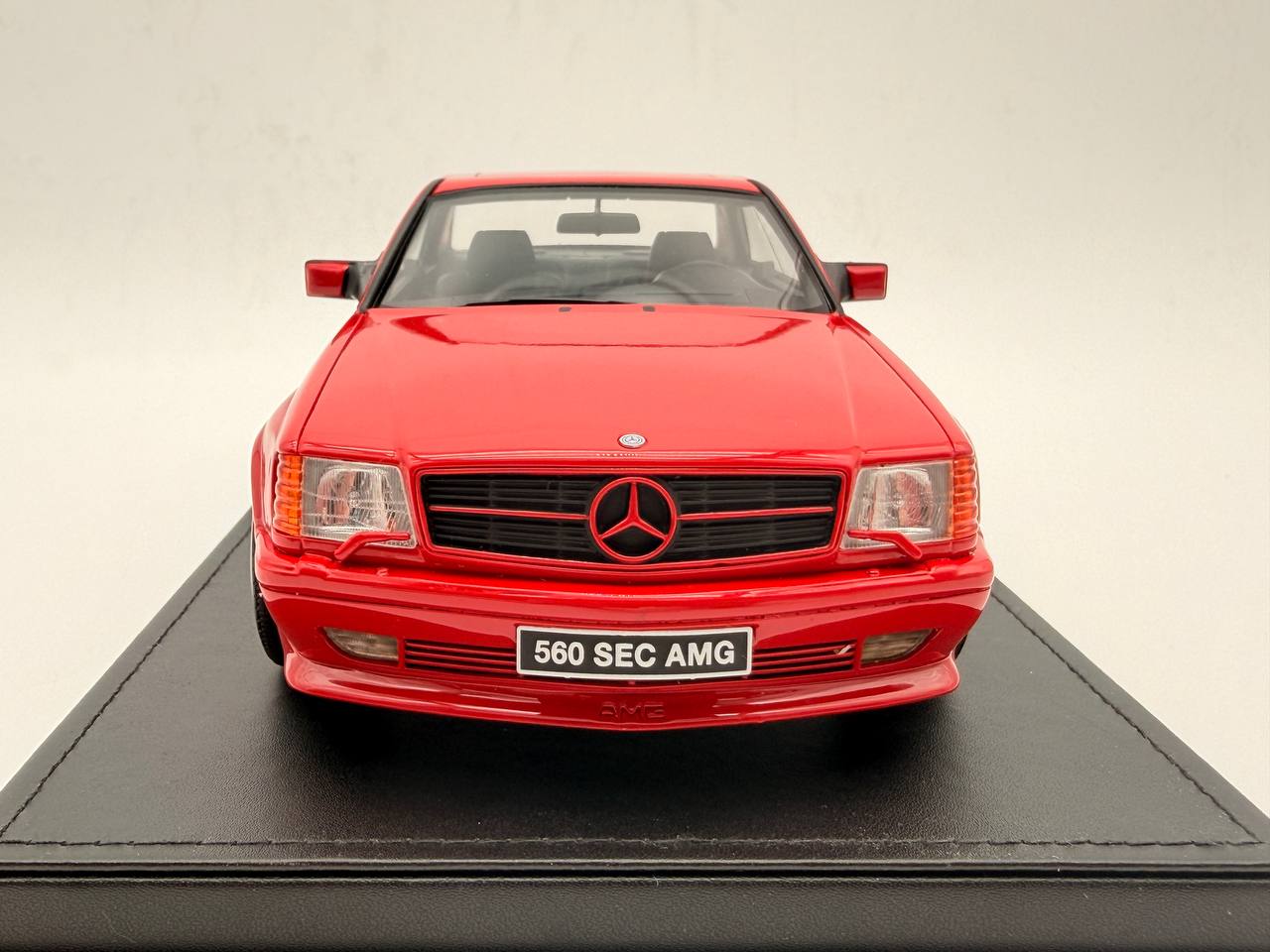 OTTO 1987 Mercedes 560 SEC AMG (W126) Signal Red 1:18 OT995