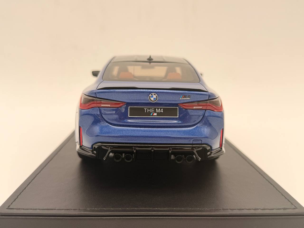 BMW M4 G82 COMPETITION BLUE 1:18 GT-SPIRIT GT851