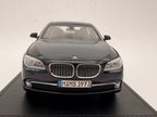 1:18  BMW 750Li (F02)  7-series  - Kyosho - Dealer Edition