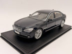 1:18  BMW 750Li (F02)  7-series  - Kyosho - Dealer Edition