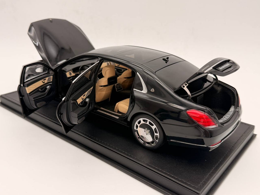 AUTOart Mercedes Maybach 1:18 S Class S600  Black 76293