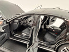 Lexus LS500h 2018 – Schwarz Maßstab 1:18 von AUTOart