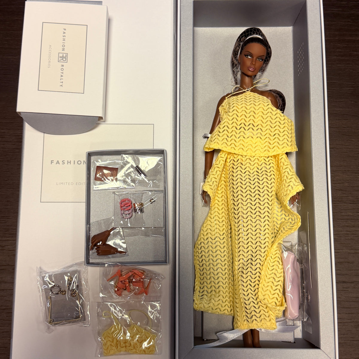 Soleil Vanessa Perrin 1:6 di Integrity Toys – Fashion Royalty 2026 esclusiva del W Club