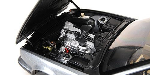 Minichamps BMW 535i (E34) Grau Metallic Modell im Maßstab 1:18