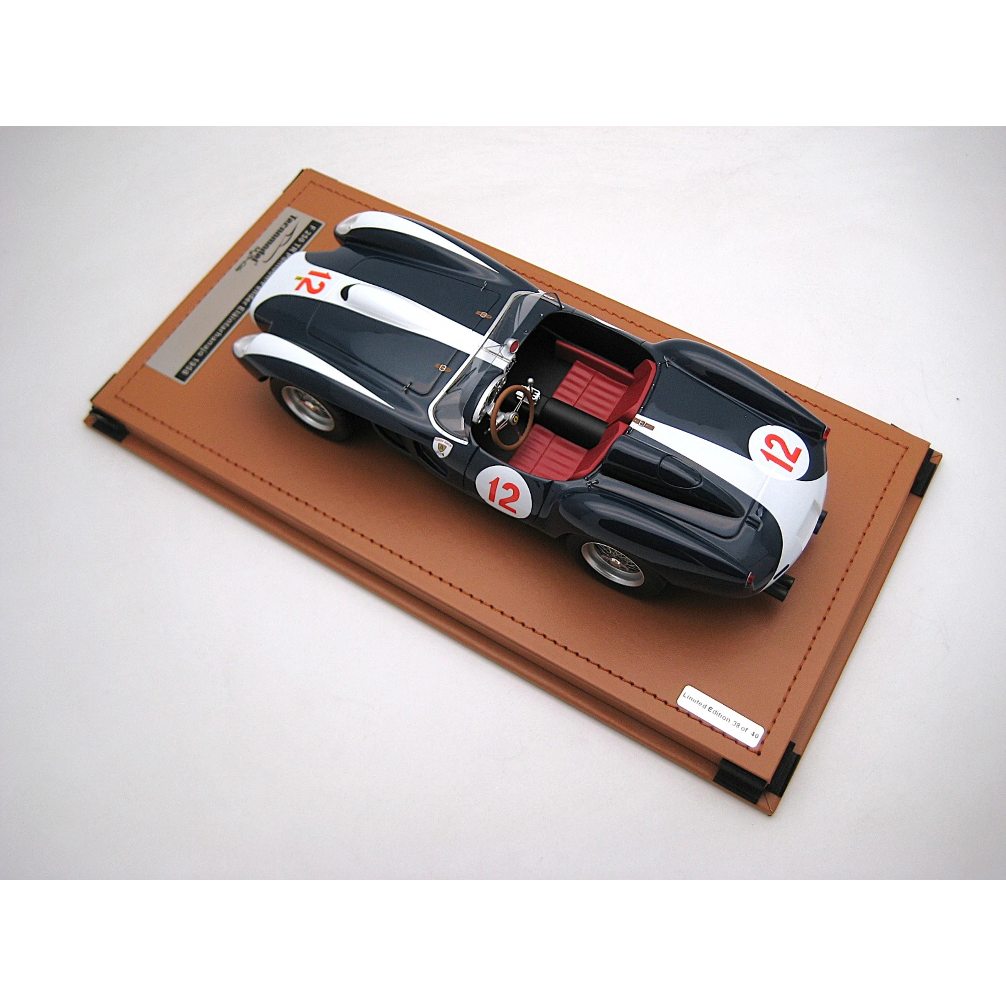Ferrari 250 TR Pontoon-Fender #12 – 3. Platz Elintarhanajo 1958 (Curt Lincoln) Limitierte Auflage im Maßstab 1:18