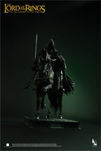 The Lord of the Rings Nazgûl (Ringwraith) Deluxe 1:6 zbirateljska figurica znamke INART